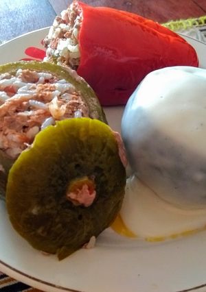 Una foto de Zapallitos o Morrones rellenos