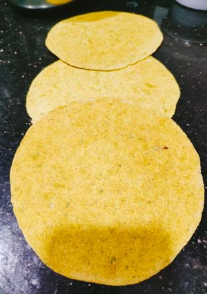 जीरा खाखरा (jeera khakhra recipe in Hindi) रेसिपी मुख्य फोटो