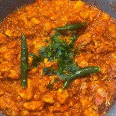 A picture of Chicken Karahi 🧡.