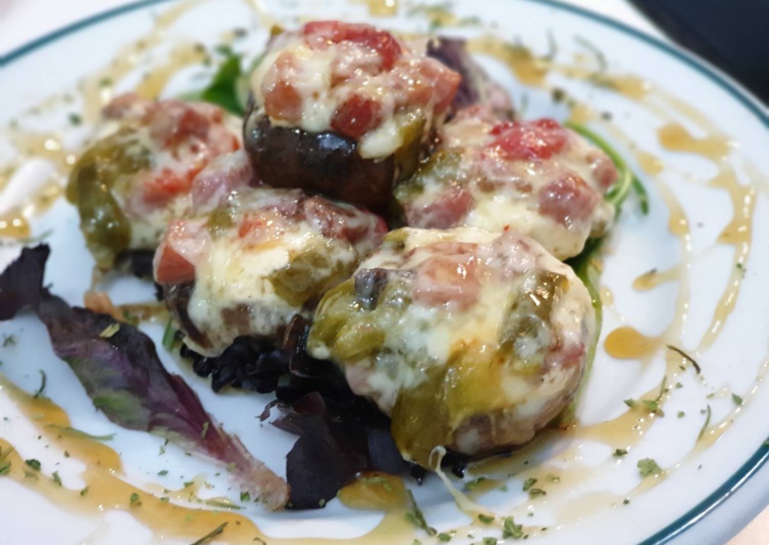 Portobello Rellenos gratinados con miel y vinagre Receta de Lara Aragon "