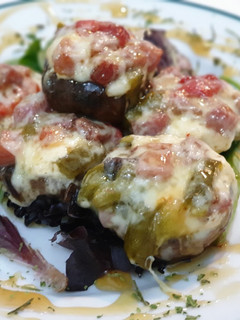 Una foto de Portobello Rellenos gratinados con miel y vinagre