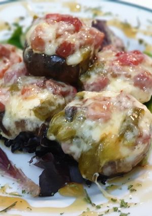 Una foto de Portobello Rellenos gratinados con miel y vinagre