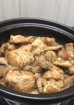 Hình của món Thịt + cá lóc kho tieu.