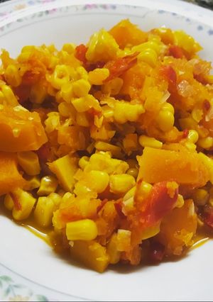 Una foto de Receta criolla vegetariana. Guiso de calabaza y choclos
