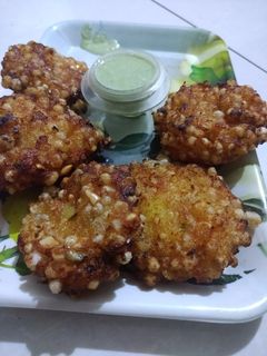 સાબુદાણા વડા (Sabudana Vada Recipe In Gujarati) રેસીપી મુખ્ય ફોટો