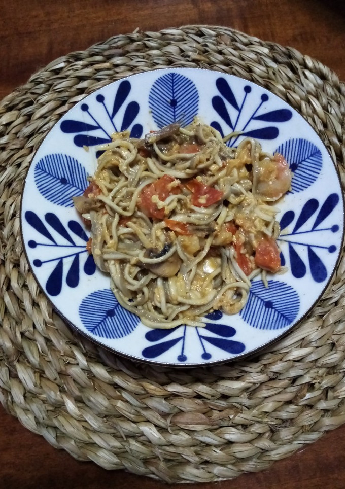 Una foto de Revuelto vegetal de gulas, al estilo de mi hijo