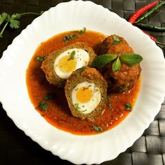 A picture of Nargisi Kofta Curry.