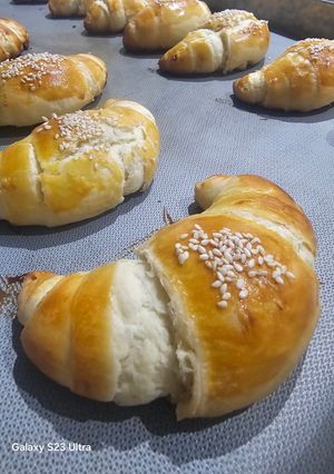عکسی از دستور نان کروسان پیچ 😋😋😋