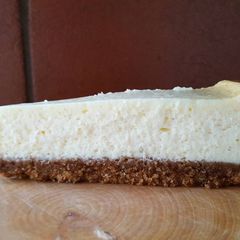 A picture of New York Cheesecake.