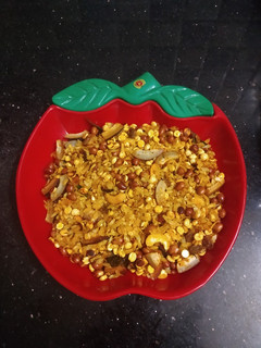 * அவல் மிக்சர் *(aval mixture recipe in tamil) செய்முறை முக்கிய புகைப்படம்