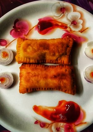 ভেজ পিজ্জা পকেট পাফ (veg pizza pocket puff recipe in Bengali) রেসিপির প্রধান ছবি
