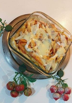 A picture of Pizza fries.