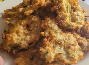 Foto resep Bakwan Kacang Arab (Chickpeas Fritters)