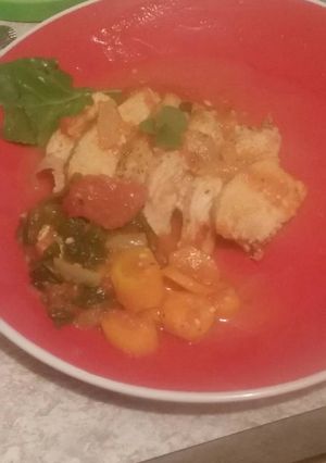 A picture of Braised Chicken in Spicy Spinach Tomato Sauce.