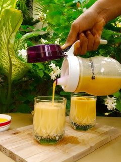 ઓરેન્જ ટેંગ લસ્સી (Orange Tang Lassi Recipe In Gujarati) રેસીપી મુખ્ય ફોટો