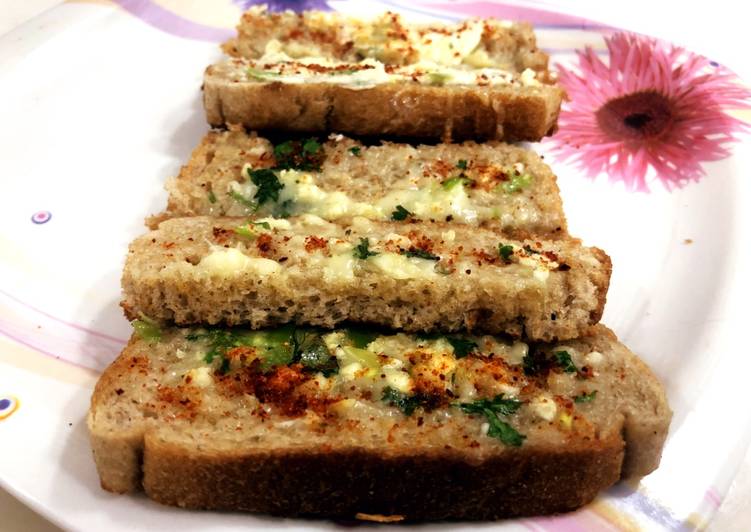 Steps to Make Award-winning Garlic Bread