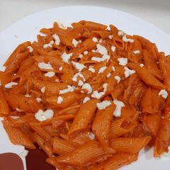 A picture of Red sauce pasta.