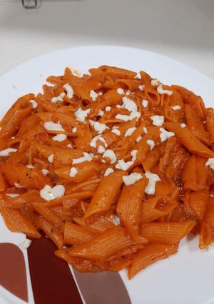 A picture of Red sauce pasta.