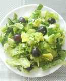 Ensalada con Uvas, Aguacate y Nueces