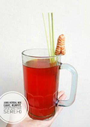 Foto resep Jamu Herbal Mix (Jahe, Kunyit, Daun Sirih dan Sereh)