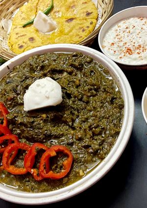 सरसों पालक मेथी का साग (sarson palak methi ki saag recipe in Hindi) रेसिपी मुख्य फोटो