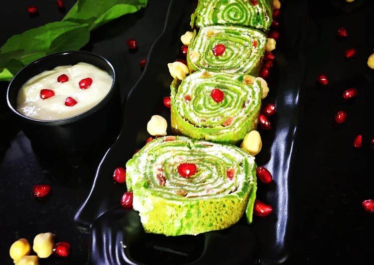 Spinach Crepe Rolls with Chickpea filling served with Banana sauce