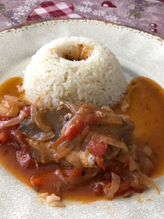 Una foto de Jurel enlatado guisado