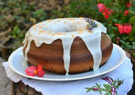Budín de zapallo y especias con glasé de naranja🍊