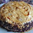 Tarta con nueces y crema pastelera al café