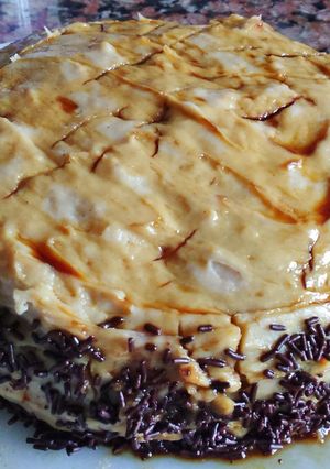 Foto principal de Tarta con nueces y crema pastelera al café