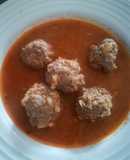 Albóndigas en salsa de serrano
