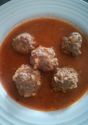 Una foto de Albóndigas en salsa de serrano