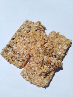 Una foto de Barritas de Cereal ¡Sin Horno! 🌼