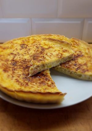 Una foto de Quiche de calabacín y bacon
