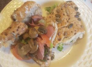 https://img-global.cpcdn.com/recipes/fb1ee4def9374d3b/300x220cq70/mushroom-and-sausage-sandwich-recipe-main-photo.jpg