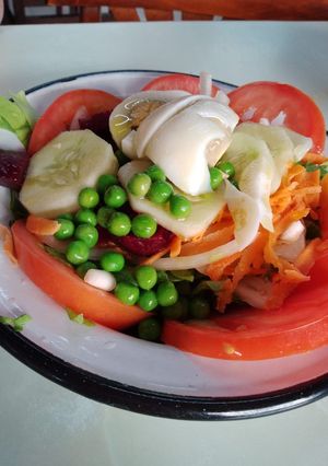 Una foto de Ensalada arcoíris