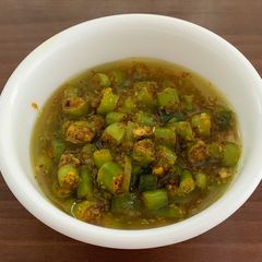 A picture of Green chilli pickle.