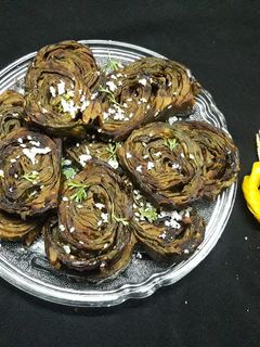 अळूवडी (aluvadi recipe in marathi) रेसिपी चे मुख्य फोटो