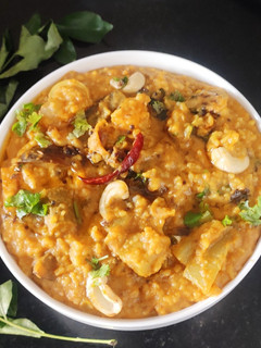 சாம்பார் சாதம் (Sambar saatham /Dal mixed rice recipe in tamil) செய்முறை முக்கிய புகைப்படம்