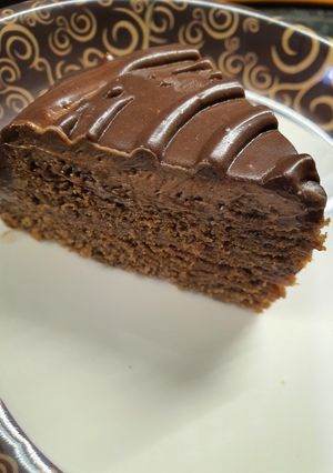 ચોકલેટ કેક(Wheat Chocolate Cake Recipe in Gujarati) રેસીપી મુખ્ય ફોટો