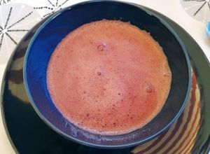 Una foto de Sopa fría de picota del jerte
