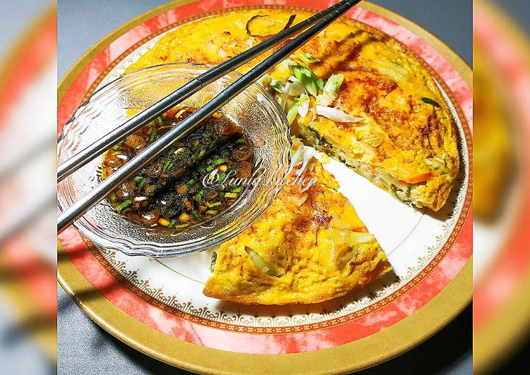 Haemul Pajeon (해물파전) Korean Seafood Scallion Pancake