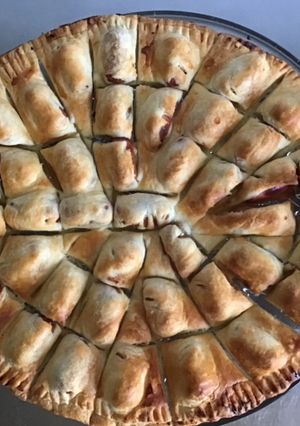 Une photo de Tarte apéritive aux saucisses cocktail olive et moutarde
