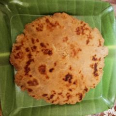 A picture of Mithi roti.
