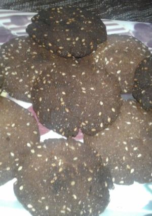 A picture of Crunchy biscuits of bajra flour.