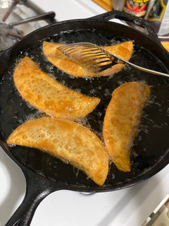 A picture of Pastelitos (Chicken/Steak).