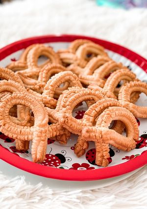 Une photo de Koulourakia 🇬🇷 gâteaux de Pâques Grecs