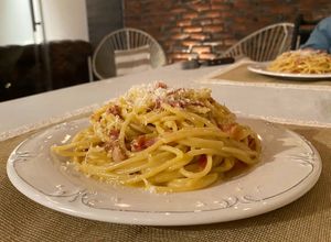 Una foto de Spaghetti carbonara
