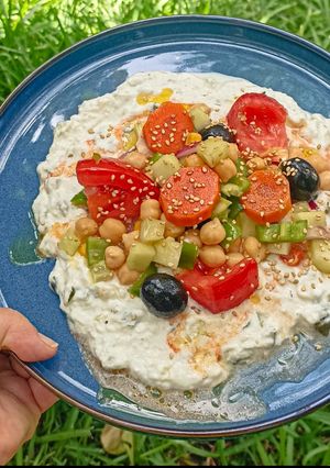 Una foto de Ensalada de tzatziki con garbanzos