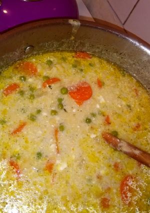 Tavaszi borsóleves tejfölösen recept fotója